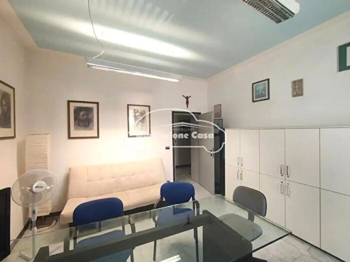 Appartamento con 5 locali in vendita in Lucca