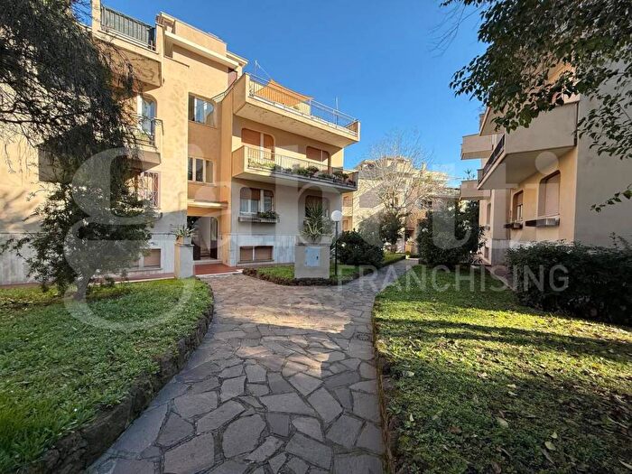 Appartamento trilocale in affitto in Via di Torre Gaia, Torre Gaia, Roma