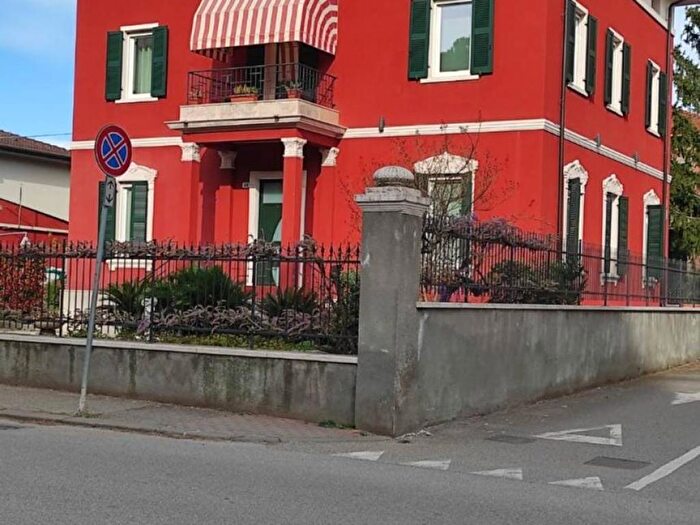 Appartamento trilocale in affitto in Stadio, Verona