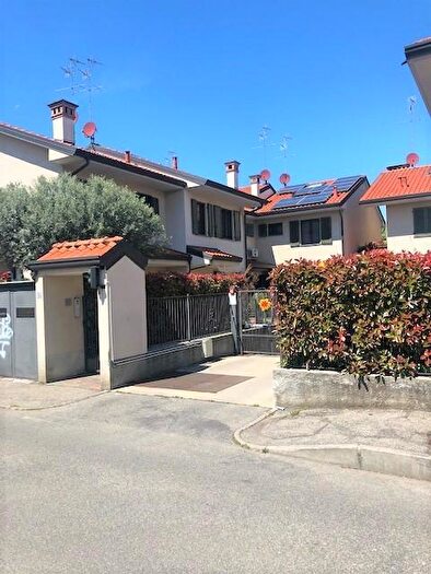 Casa in vendita in Via Gramsci B, Pioltello