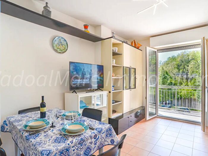 Appartamento bilocale in affitto in Via Fratelli Rey, Savona