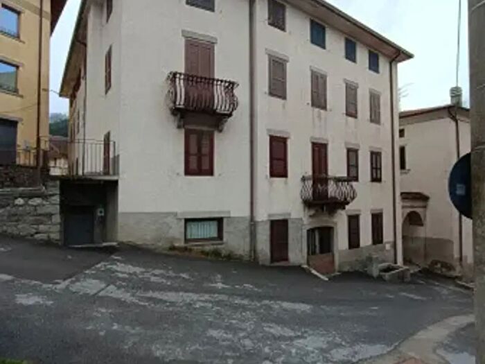 Appartamento trilocale in vendita in Via Guglielmo Marconi, Temu