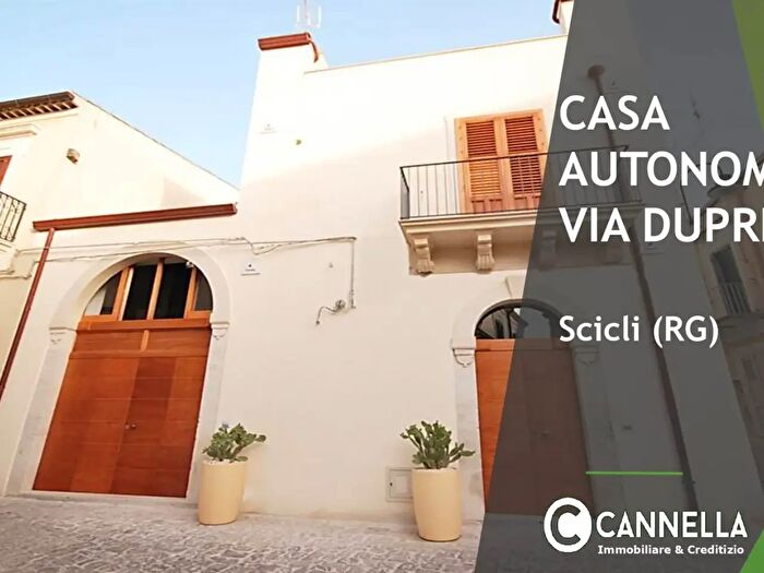 Casa con 10 locali in vendita in Quartier Fontana, Scicli