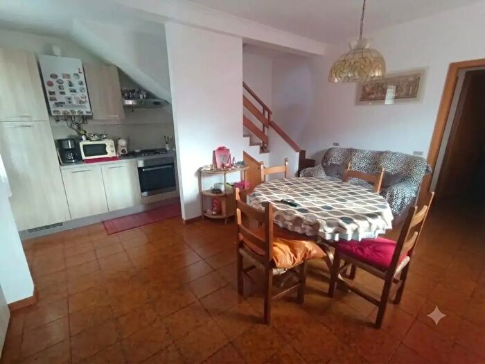 Appartamento quadrilocale in vendita in Massa