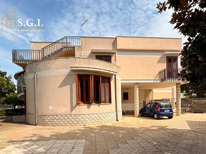 Casa trilocale in affitto in Via Trilussa, Talsano San Donato, Taranto