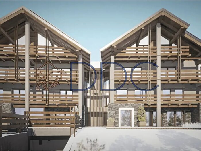 Appartamento trilocale in vendita in Vecchia Strada per Cesana, Sauze Di Cesana