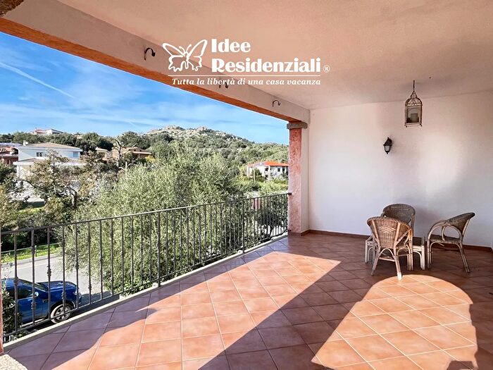 Appartamento trilocale in vendita in Arzachena