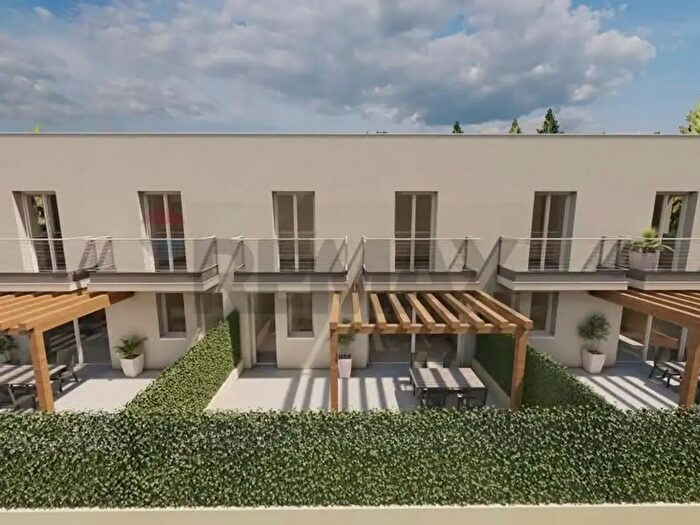 Casa quadrilocale in vendita in Via Calarossa, Terrasini