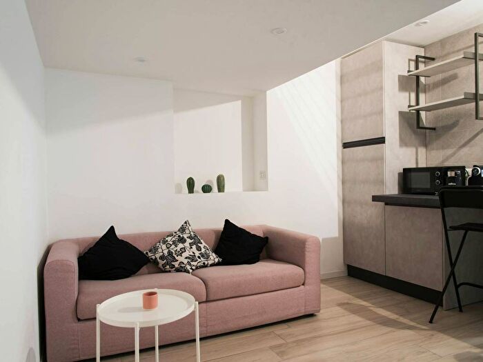 Appartamento monolocale in affitto in Via Pavia, Ascanio Sforza, Milano