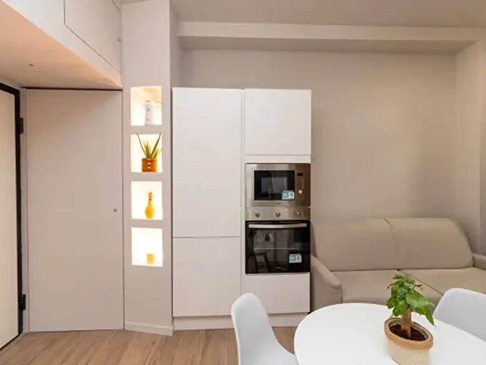 Appartamento bilocale in vendita in Largo Gino Allegri, Milano