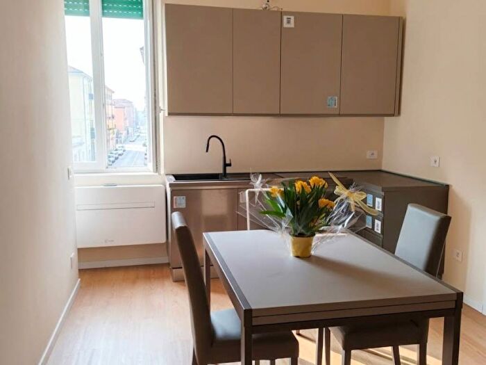 Appartamento bilocale in affitto in Via Resegone, Farini, Milano