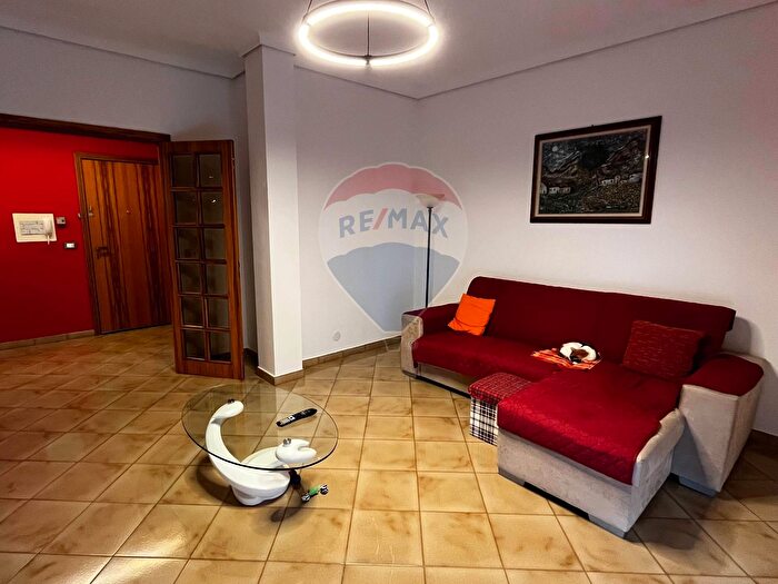 Appartamento con 5 locali in vendita in Via Giambattista Odierna, Ragusa