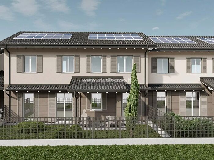 Case in Vendita e in Affitto - 3