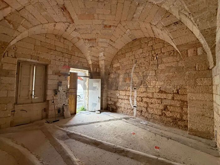 Casa con 5 locali in vendita in San Pietro Vernotico