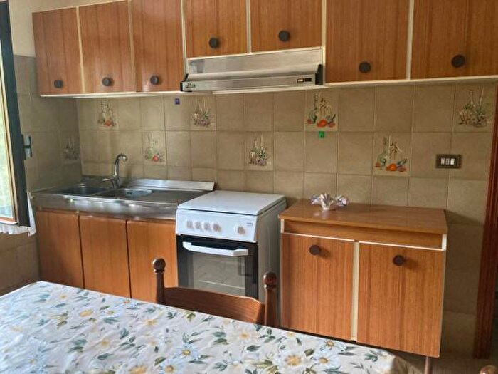 Casa con 6 locali in vendita in Lama Mocogno