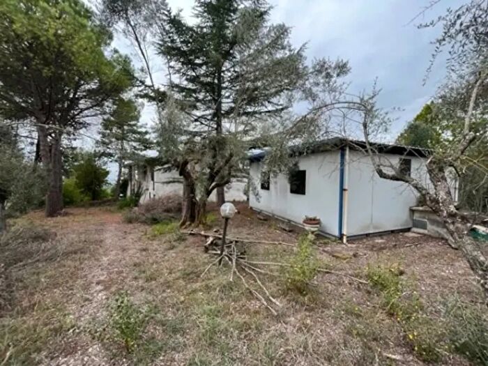 Casa con 6 locali in vendita in Strada VestriccianoGenna, Perugia