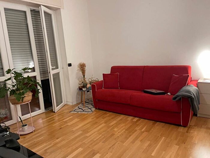 Appartamento monolocale in affitto in Viale Faenza, Tre Castelli Faenza, Milano