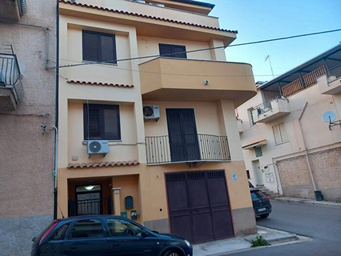 Appartamento quadrilocale in affitto in Via Alessandro Volta, Casteldaccia