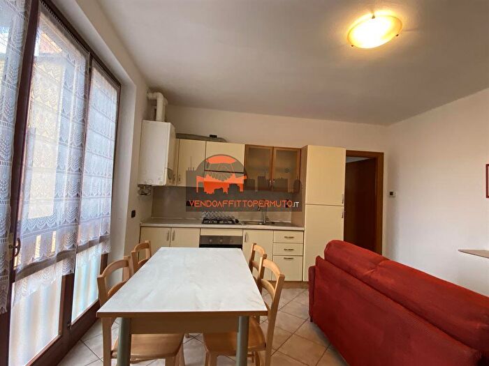 Appartamento bilocale in vendita in Via Pietra di Credaro, Credaro