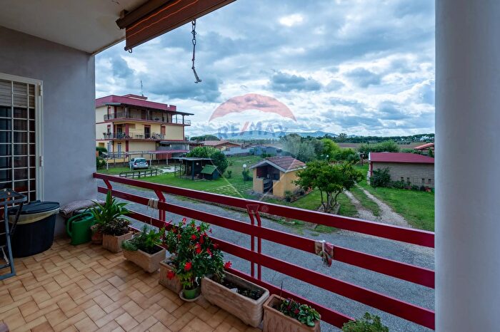 Appartamento con 7 locali in vendita in Via Gaggi, Roma