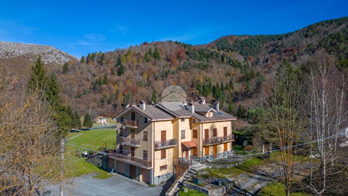 Appartamento bilocale in vendita in Viale Brigate Partigiane, Pornassio