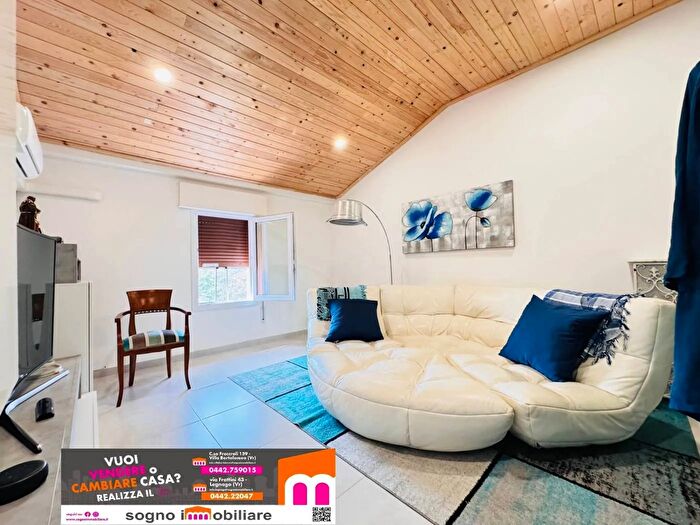 Casa con 5 locali in vendita in Via Pier Domenico Frattini, Legnago