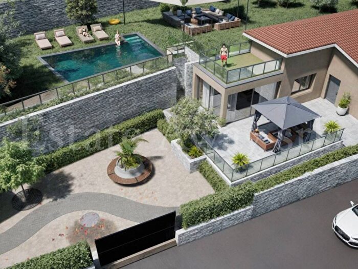 Casa quadrilocale in vendita in Via Padre Semeria, Foce Semeria, Sanremo