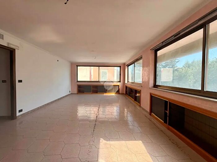 Appartamento quadrilocale in vendita in Via Marzo, Bitonto