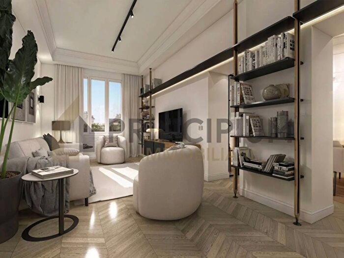 Appartamento con 5 locali in vendita in Via Archimede Roma, Roma