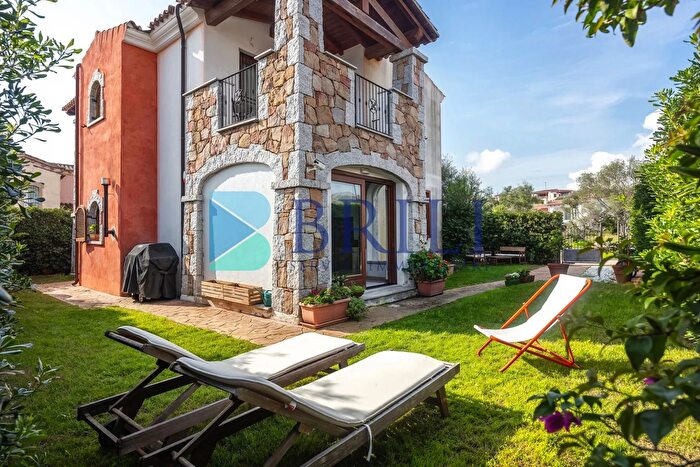 Casa trilocale in vendita in Olbia