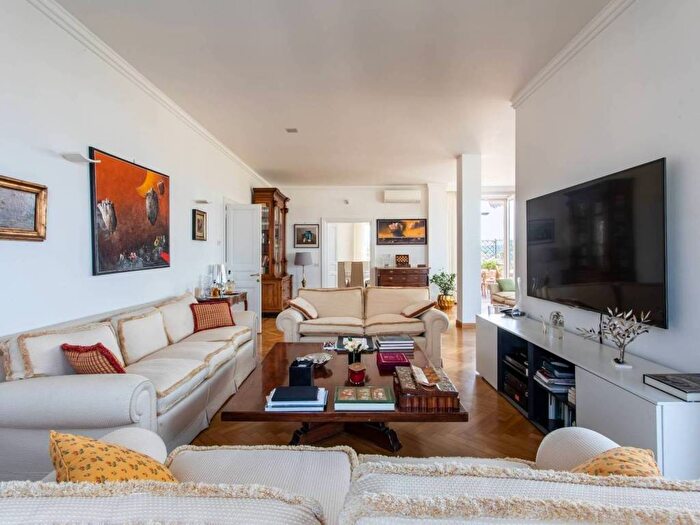 Casa con 6 locali in affitto in Via Nicola Martelli, Euclide, Roma