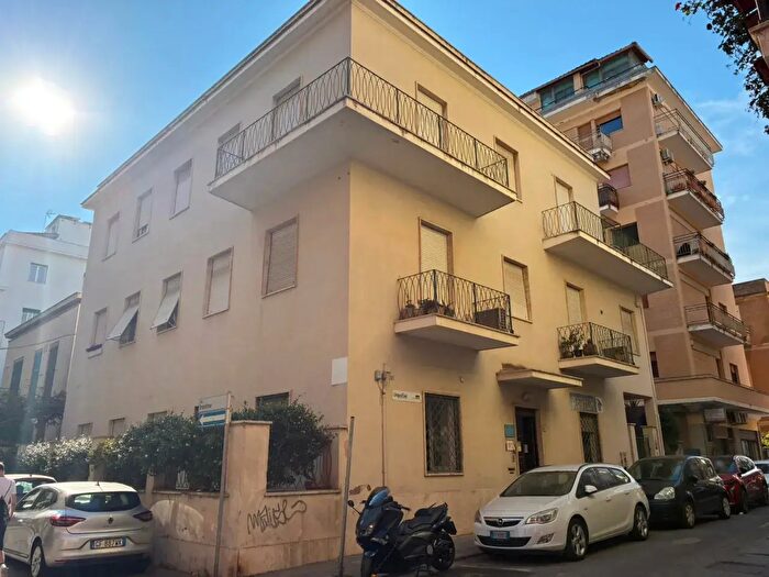 Appartamento quadrilocale in vendita in Via Palermo, Nettuno