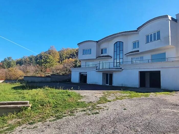 Casa con 10 locali in vendita in Casamauri, Castelvetere Sul Calore