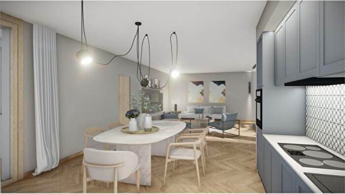 Appartamento con 5 locali in vendita in Via Domenico Cimarosa, Lecce