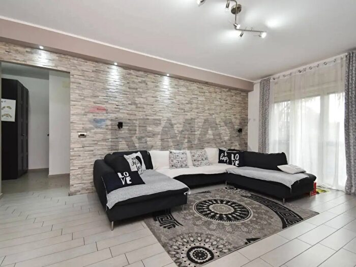 Appartamento trilocale in vendita in Via Pietra dellOva, Tremestieri Etneo