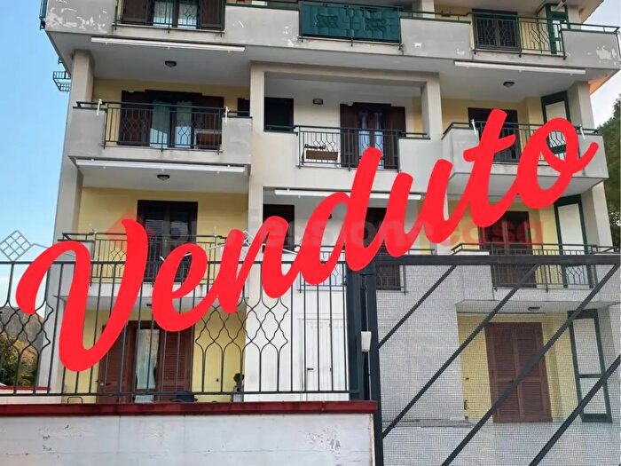 Appartamento trilocale in vendita in Via Riccardo Ciancio, Castel San Giorgio