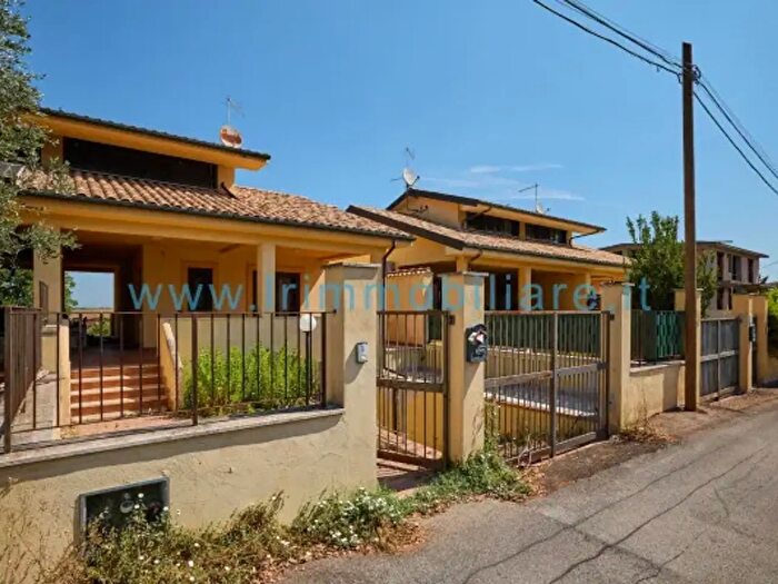 Casa bilocale in vendita in Via Quadrelle, Roma