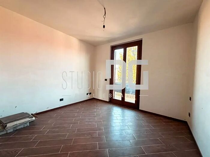 Appartamento trilocale in vendita in Via Roma, BovisioMasciago