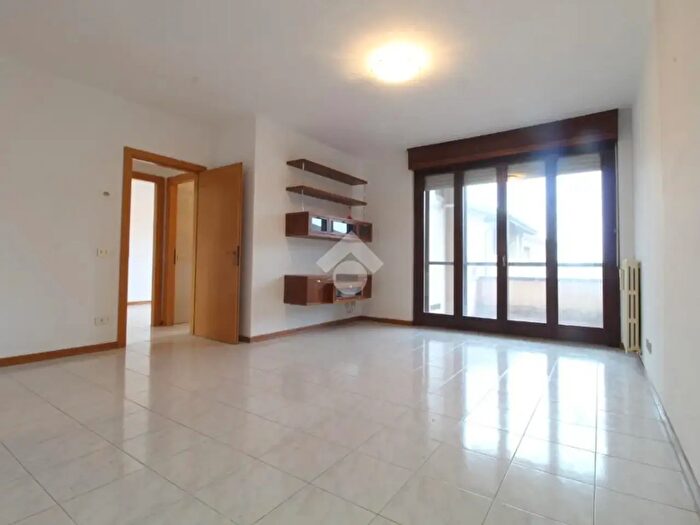 Appartamento trilocale in vendita in Via Prampolini, Cadelbosco Di Sopra