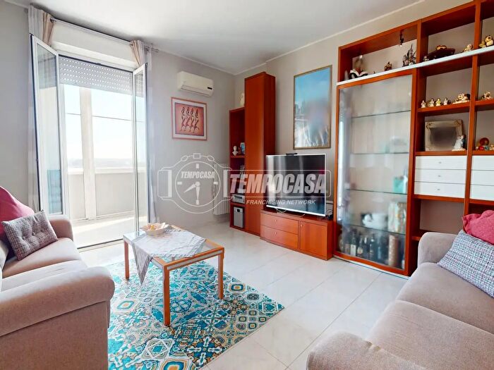 Appartamento quadrilocale in vendita in Via Nicola Manzari, Bari