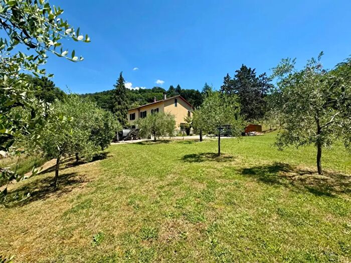 Appartamento con 9 locali in vendita in Ponzalla, Scarperia e San Piero