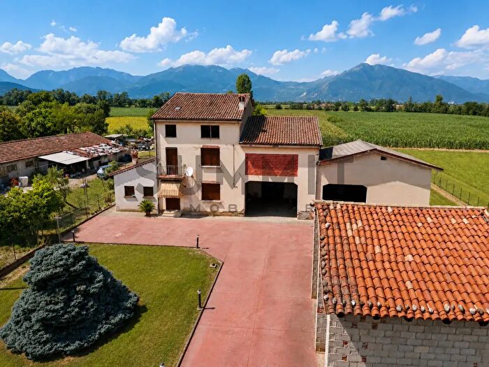 Casa quadrilocale in vendita in Malo