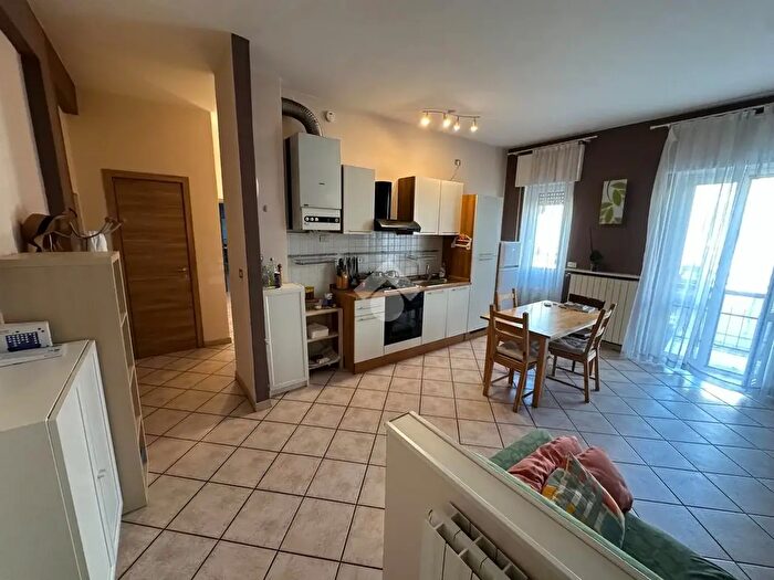 Appartamento trilocale in vendita in Brescia