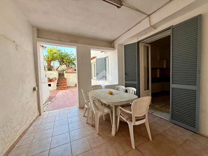 Appartamento trilocale in vendita in Via Giovanni da Procida, Procida