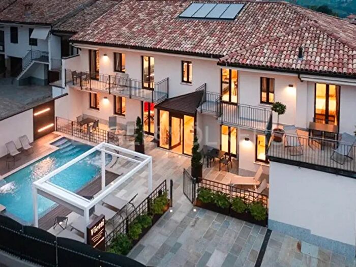 Appartamento bilocale in vendita in Via Vittorio Alfieri, Castiglione Falletto