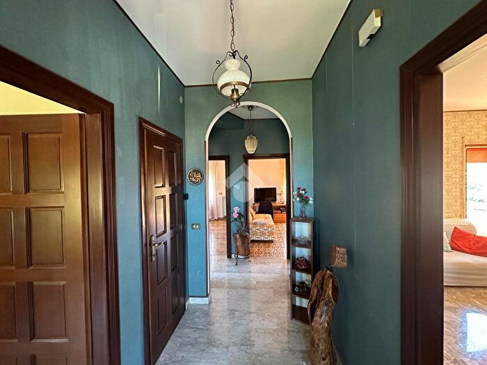 Casa con 5 locali in vendita in Via Fontanelle, Fontana Liri