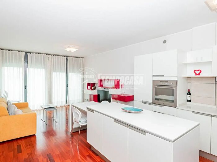 Appartamento bilocale in vendita in Via Taliedo, Milano