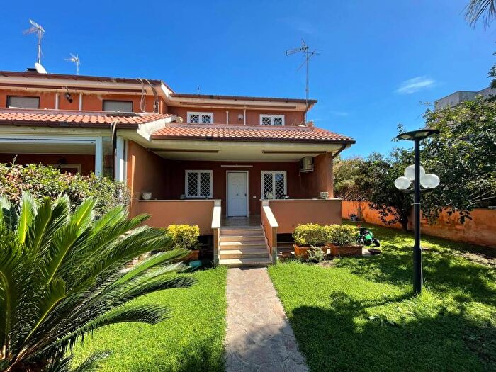 Casa con 5 locali in vendita in Via Renato Fucini, Villaggio Giornalisti Poggio, Anzio