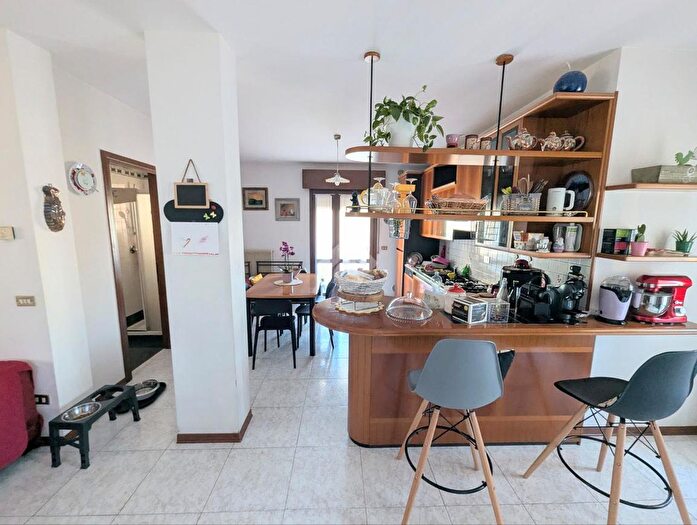 Appartamento quadrilocale in vendita in Via Viale Trento E Trieste, Conegliano