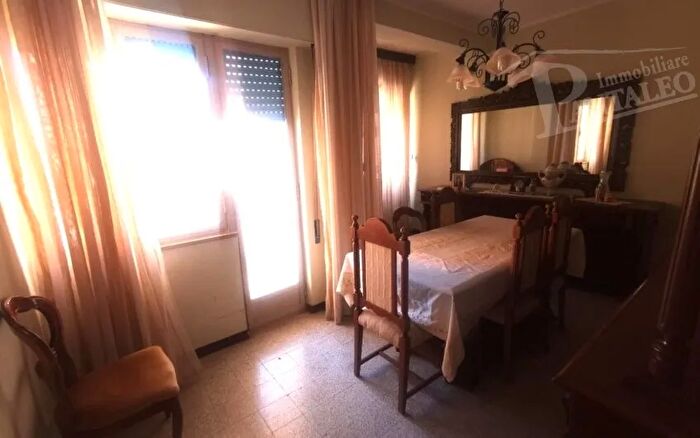 Appartamento trilocale in vendita in Via Falcone Marsala, Marsala